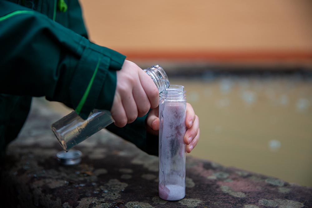 Rätsel lösen und Spaß haben Analoge Rätsel bei Monster in the City lösen